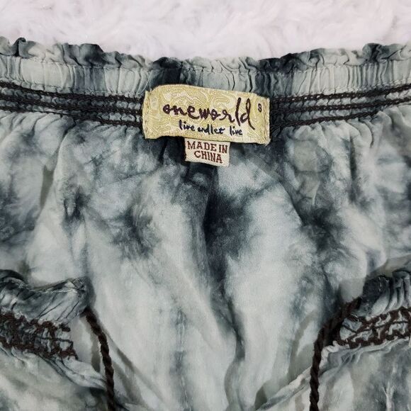 One World size small tie dye peasant top with decorative embroidery accents - Picture 5 of 7